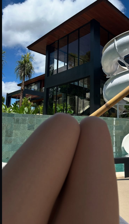 100010248183b90fcff5c9b253