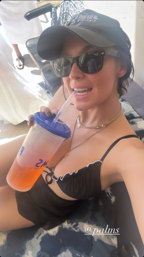 100010356128b06fb81f473eb2