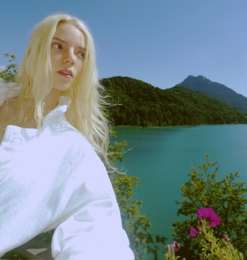 1000103648f6d3ef05a0c3a6fc