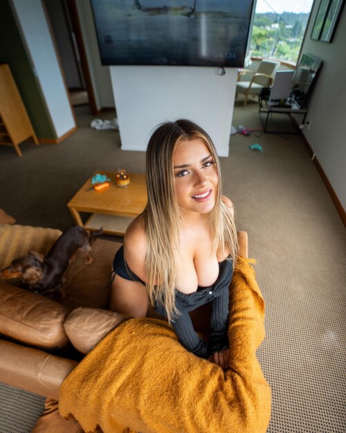 10001044691901994765c5a863