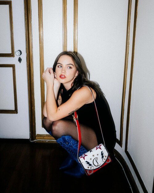 1000104885b218dac43edffb82