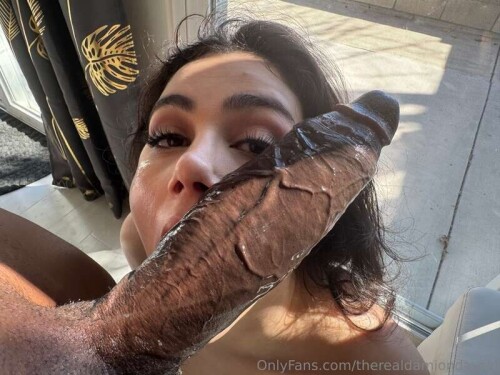 10001049373c7cf64bcf706299