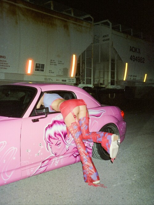 1000105205f7faa52e306c2315