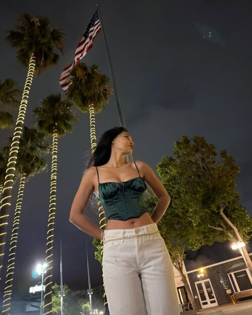 1000105548df0c799ca7662b57