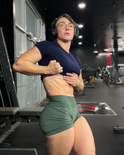 1000105598f06d5c7764aaef97