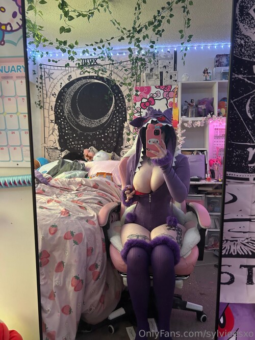 10001056528054aeab2903240d