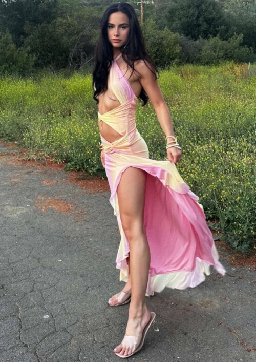 1000107942c4cc0af7bd9e3ee4