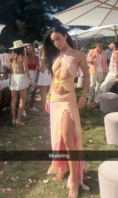 1000107952d7a98c6b147e52ed