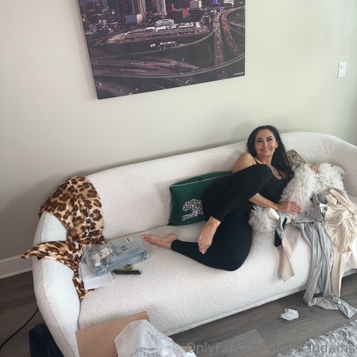 1000109229720e61e77bbe35f4