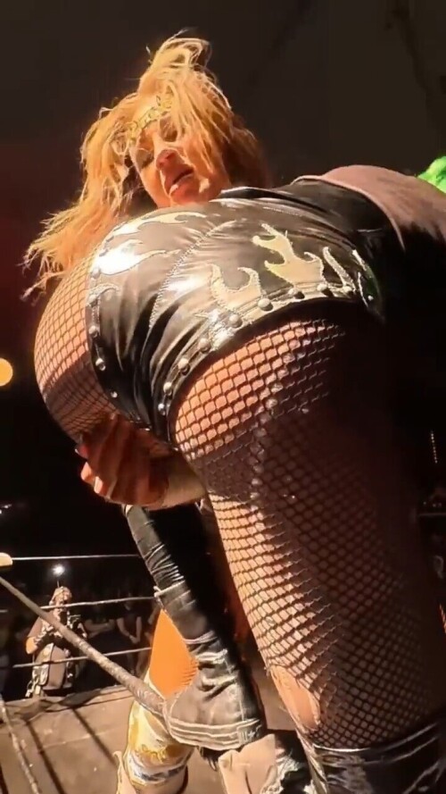 1000110745d0b696681ba8aaa1