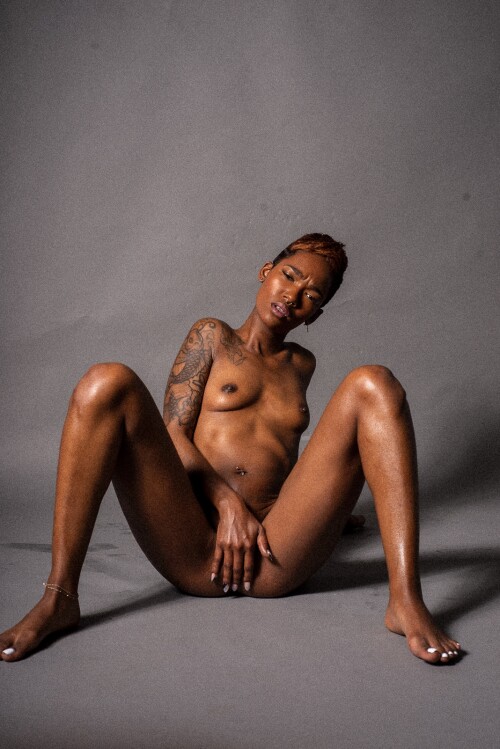 10001108218394b29bcd8b5945