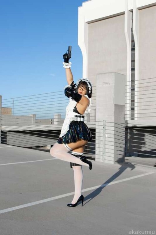 1000114007299a57c5e1d77364