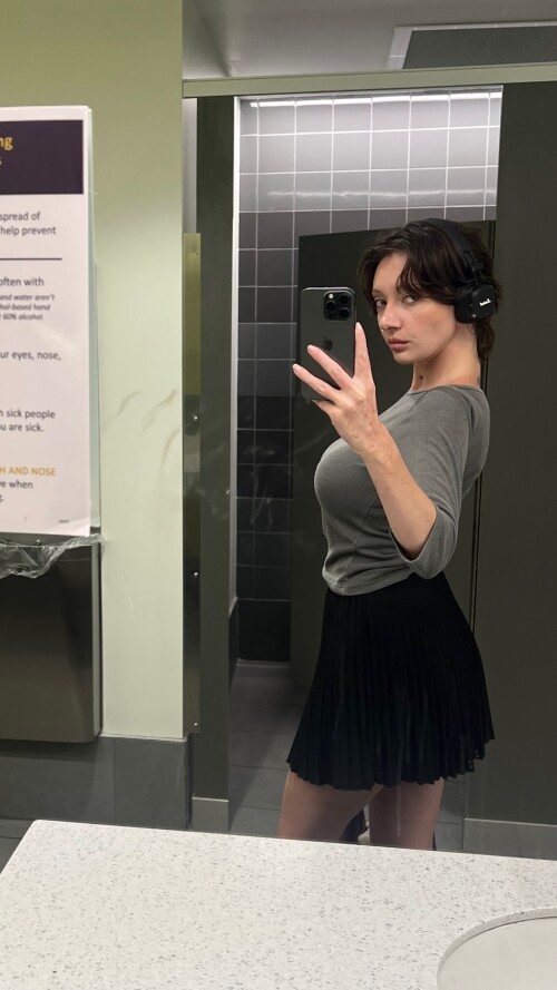 1000115235caffe148947f4cbc