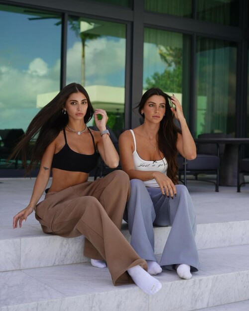 1000115267c76d7e2c3e310945