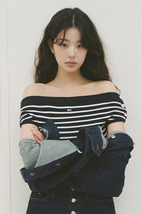 10001155508a744317da47fb05