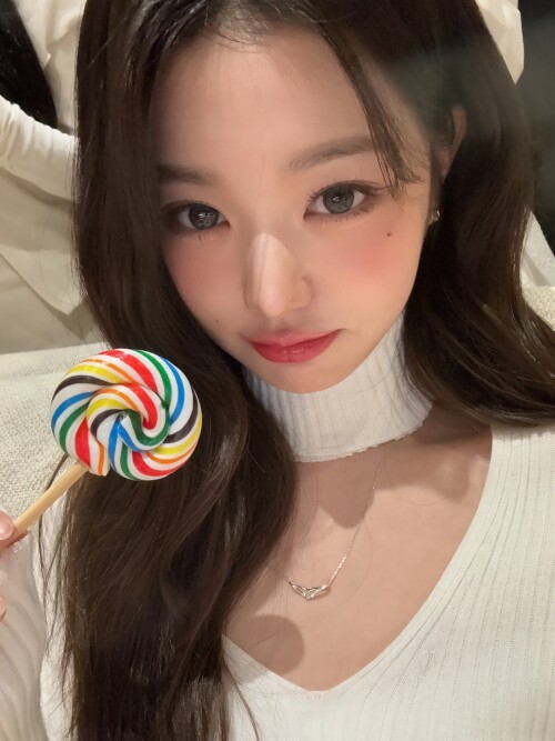 1000115558f5190906628daf9f