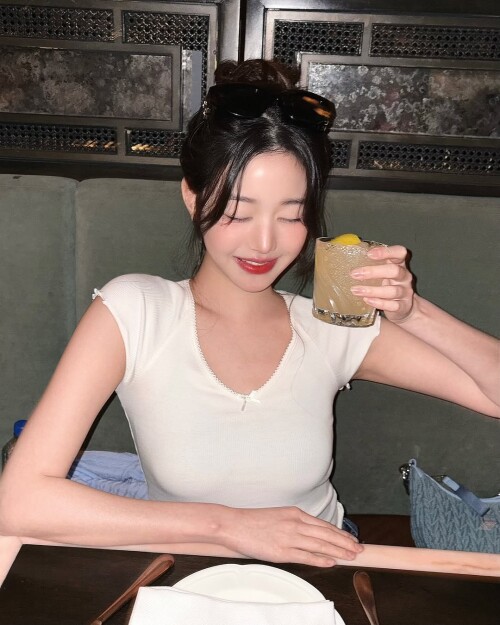 10001155830d31a51854161c8e