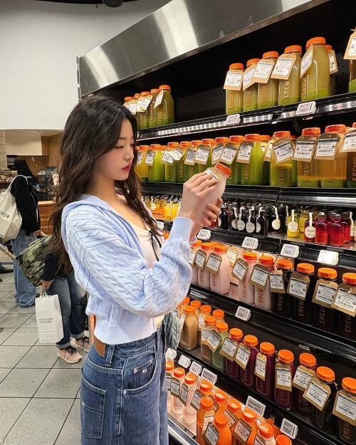 100011559594b469eefd1c4025