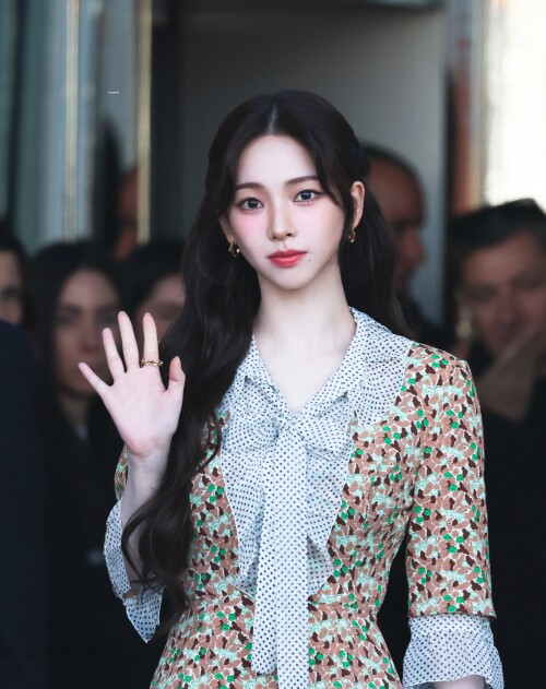 10001160735e8d5e9d5b0fc2d2