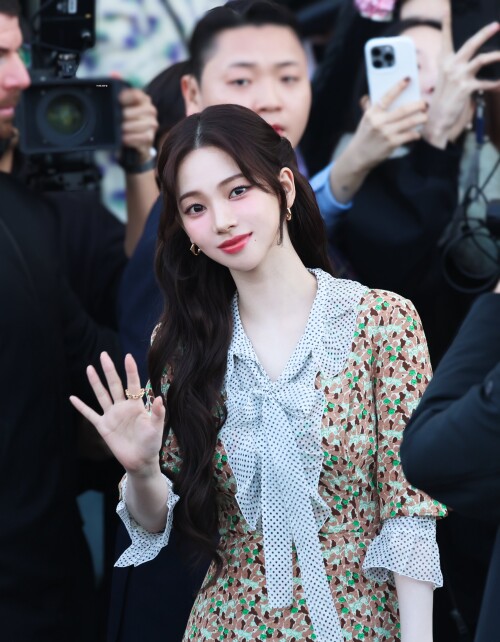 1000116075171fefb4c4f92286