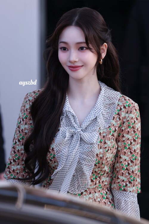 1000116094b0aa47c8a9df0943