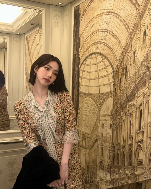 100011639245b5a9ab7393c940