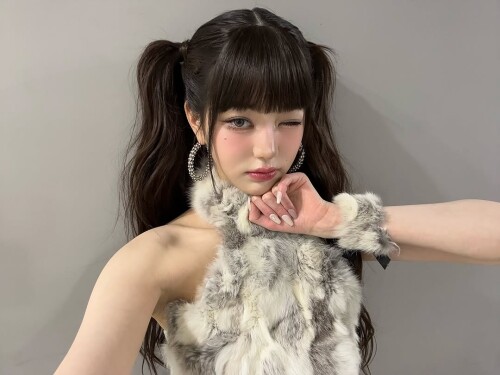 1000116703b28568ac308742c4