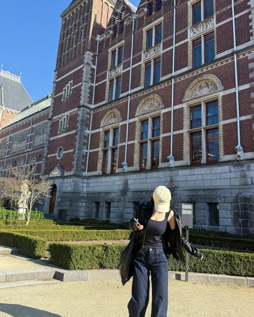 100011742493f33cb61ed70e3c