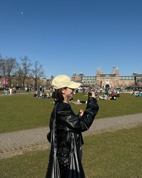 10001174321dbb48c883506564