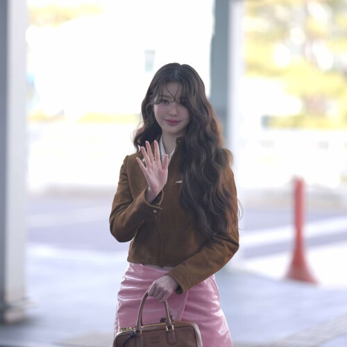 1000117631bf750d16dcc2c6b1