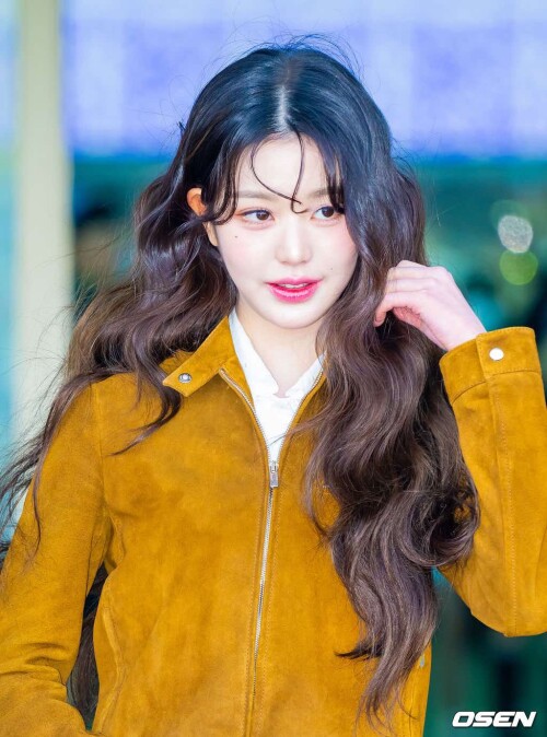 1000117641b81f0d25c1544994