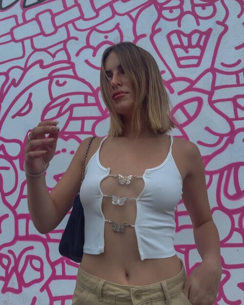 1000118488611f747c00c8552a