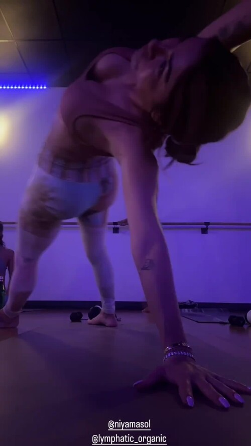 1000118632 20fb253b12784698a