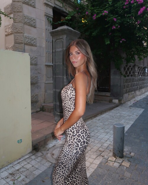 1000118648c70a02b179f023b1