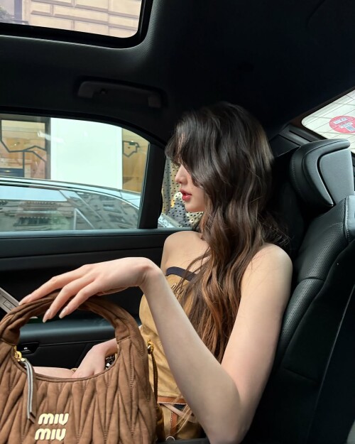 1000118678bd2b48f03a511543