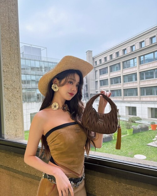 100011867977abeab122cf738a