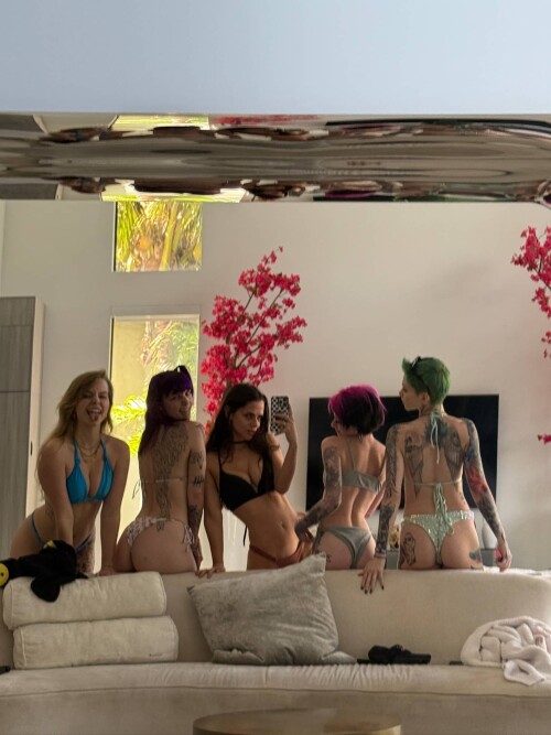 10001192154b79a8a8144b454c