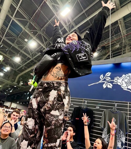 1000119237d21a258bbedad399