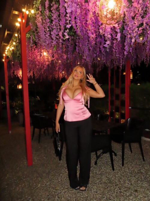 1000119425310bdcb4ad2557ef