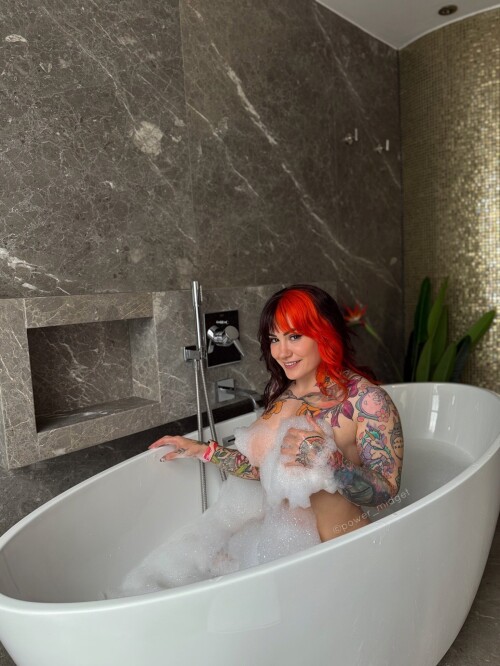 10001200686d4d5fb7c06f60cd