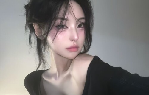 1000120359f945d93e8559512b