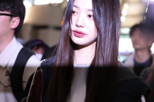 10001207845344aa432e7f7a70