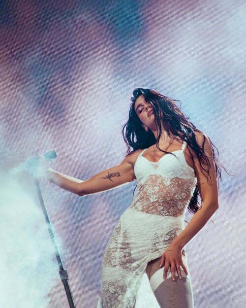 1000121675e1af87bd0add4809