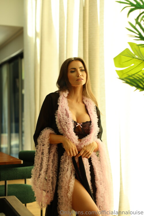 1000121747c1eec3f3732429f8