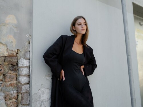 100012216721a17022e57fc1a3