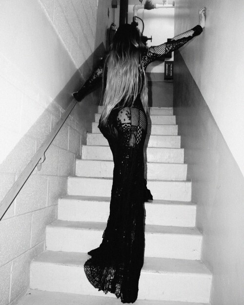 10001227244a4ed541ee9f834d