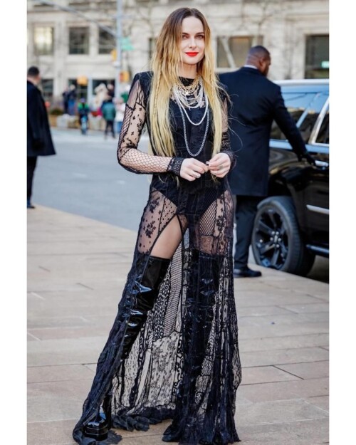 1000122743953027b22f912203