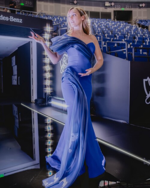 1000123000456f436cc7ca8dfe