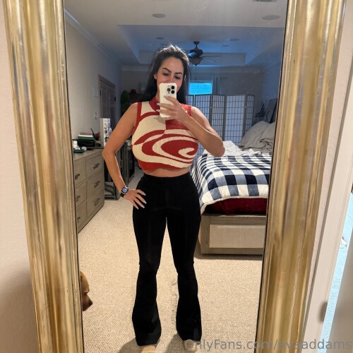 1000123337878f4dbd8ff79a74