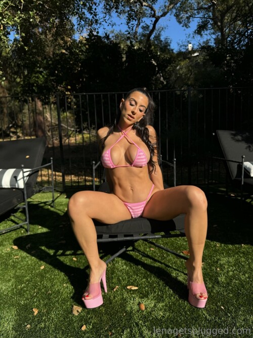 10001233789e1f759a70b749bc